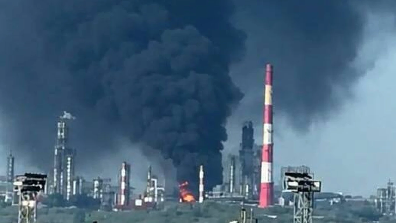 Украинские дроны ударили по нефтезаводу в Самарской области: В ходе атаки два человека погибли