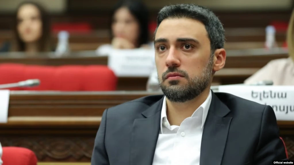 Арам Вардеванян подал против Пашиняна заявление о преступлении