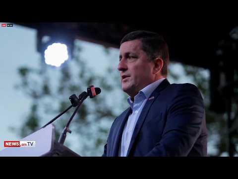 Փոքրիկ խմբակում կան մարդիկ, ովքեր ոտքի տակ են ընկնում. Ղազինյանը՝ Աշտարակում