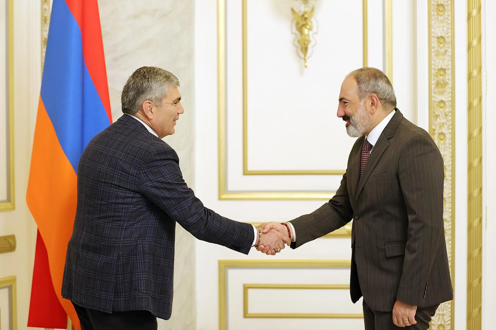 Եկեղեցու հարցում ՔՊ-ն ու «Հանրապետությունը» տարաձայնություննե՞ր ունեն․ ի՞նչ է ամրագրված նախընտրական ծրագրերում