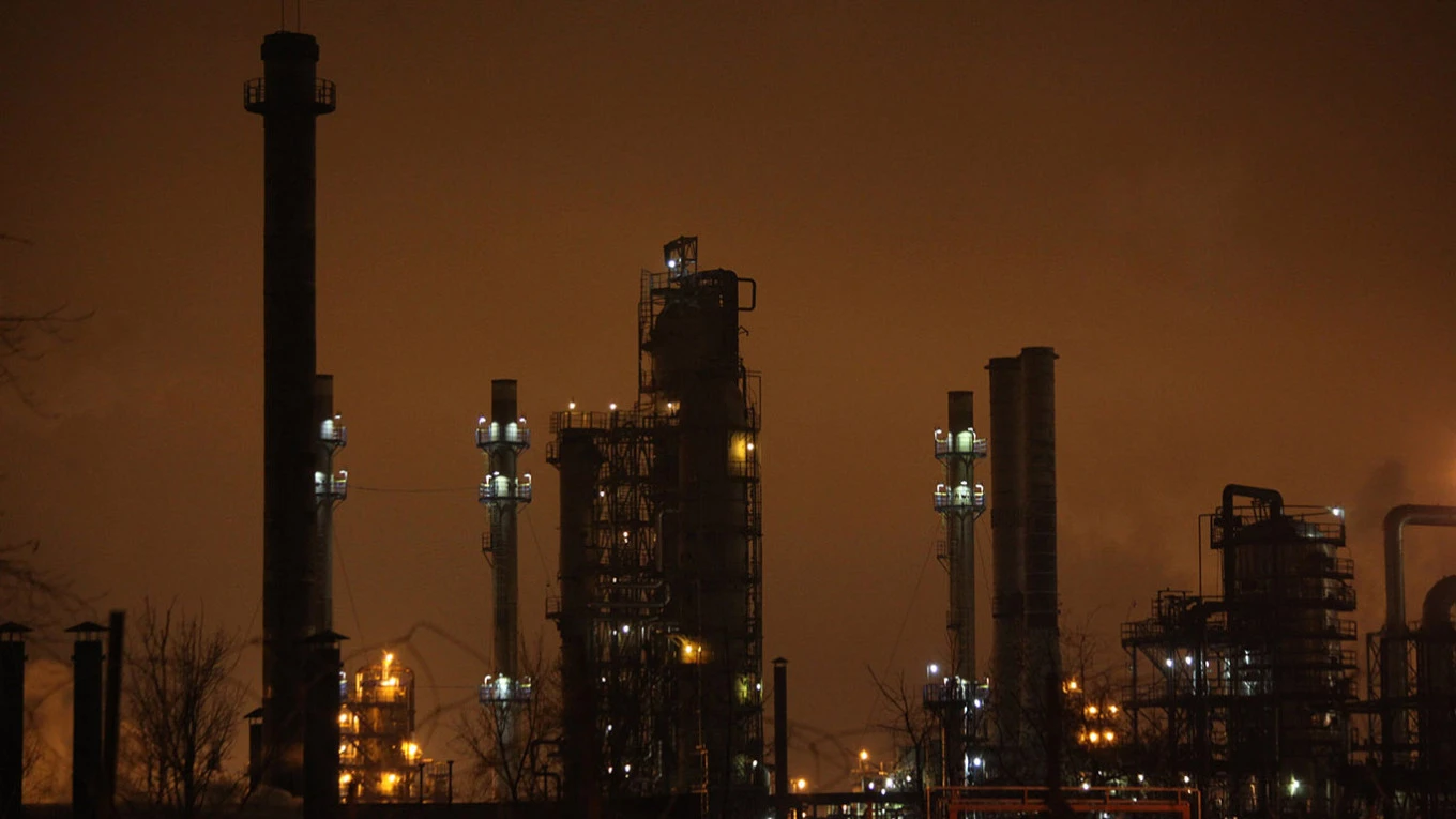 Украина с начала войны нанесла более 150 ударов по российским нефтезаводам