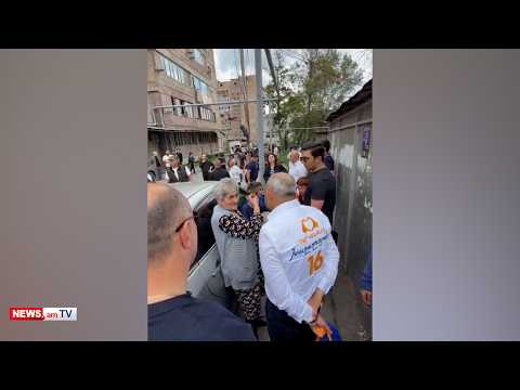 «Повесь её себе на грудь»: женщина отказалась от карты Пашиняна в форме Армении