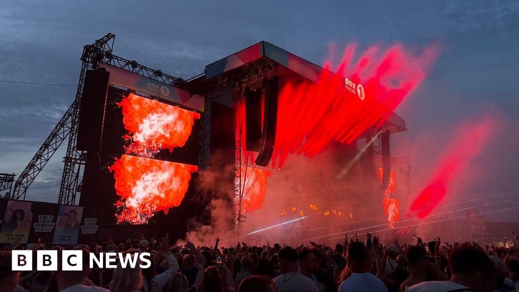 'Eat, sleep, rave, repeat': Fatboy Slim lights up Radio 1's Big Weekend