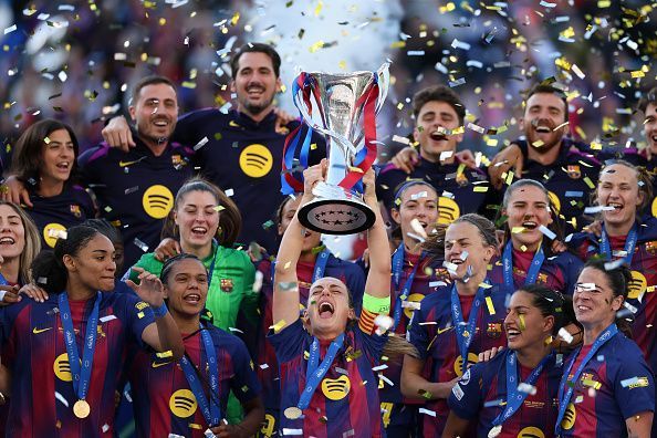 Barcelona rout OL Lyonnes to win UWCL title