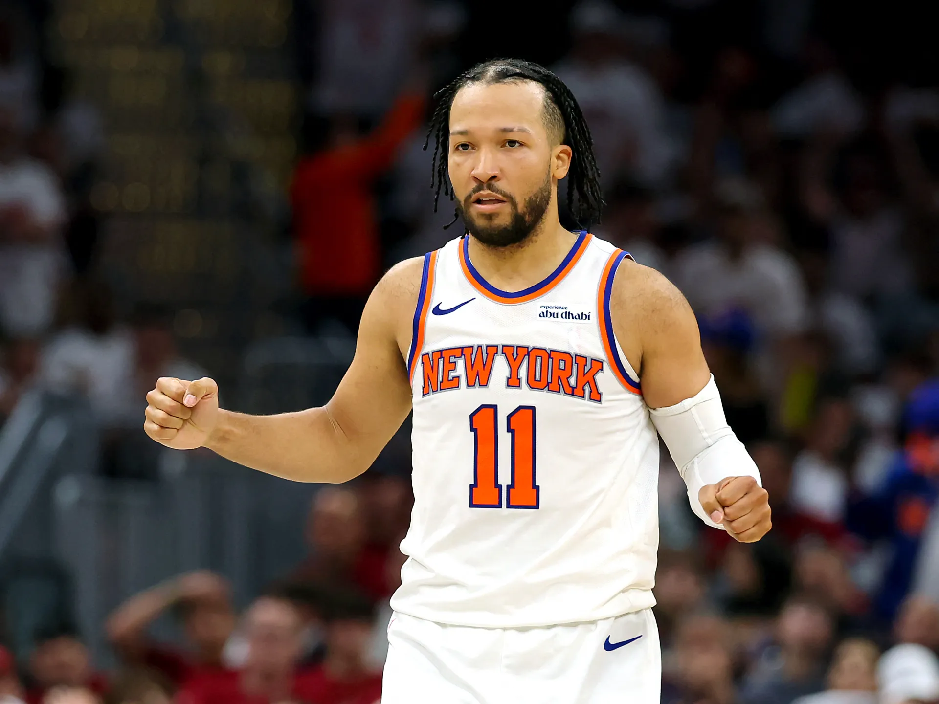 Knicks beat Cavaliers to reach brink of NBA Finals