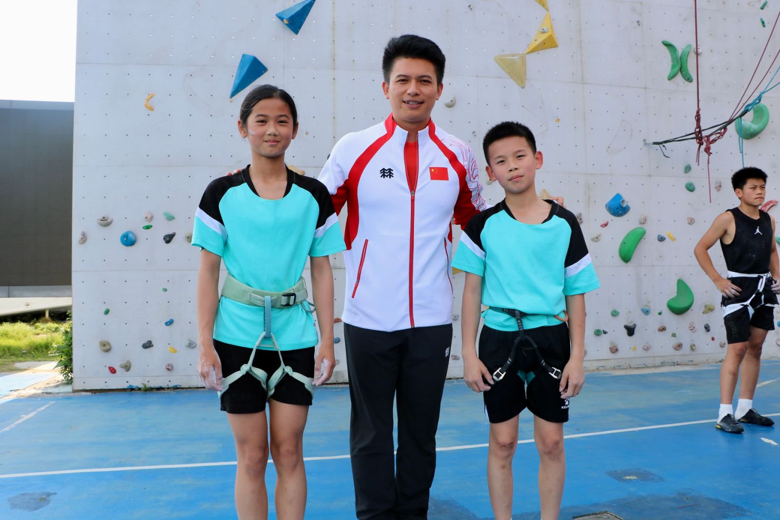 李美妮：只要勇敢迈出第一步，看似遥不可及的高度也能慢慢靠近