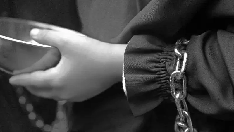 Суд в Бахрейне приговорил к пожизненному заключению 9 человек, обвиняемых в связях с КСИР Ирана