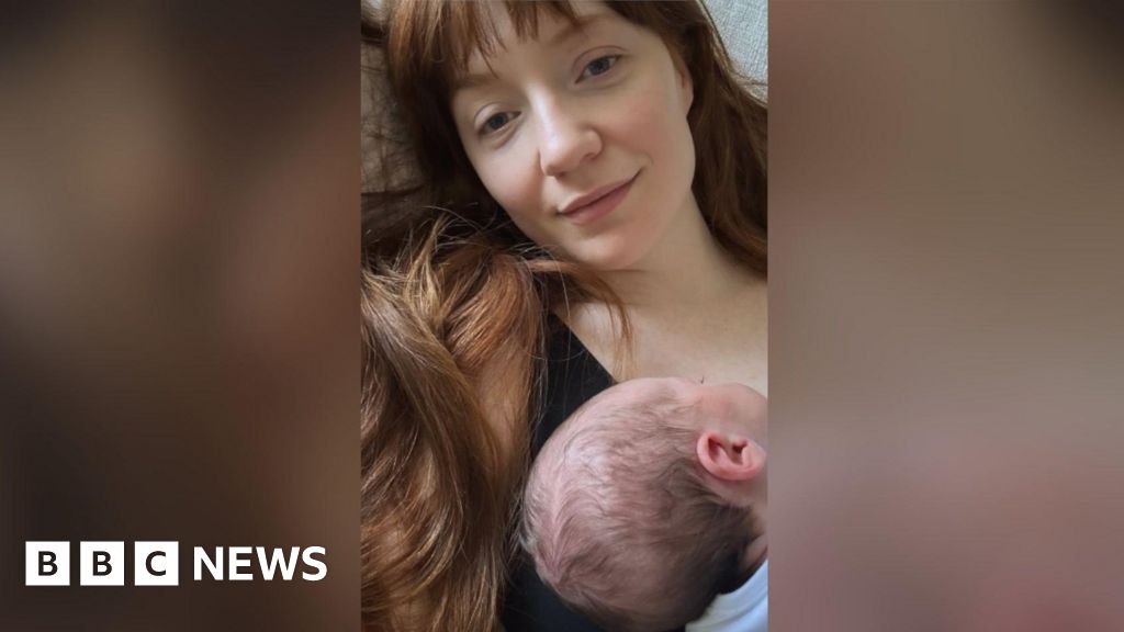 Girls Aloud star Nicola Roberts announces birth of baby girl