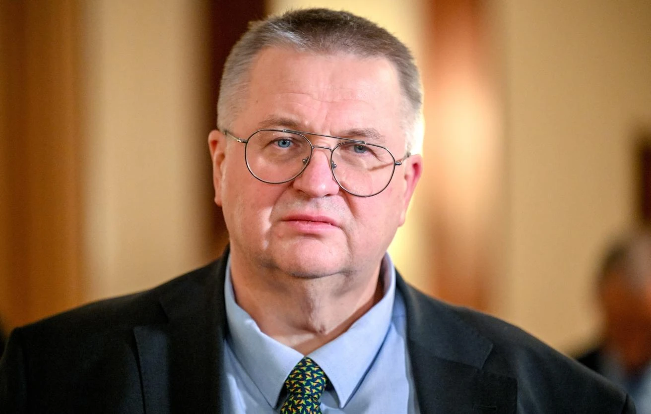 Оверчук: Еревану придется выбирать между ЕС и ЕАЭС, если он решится