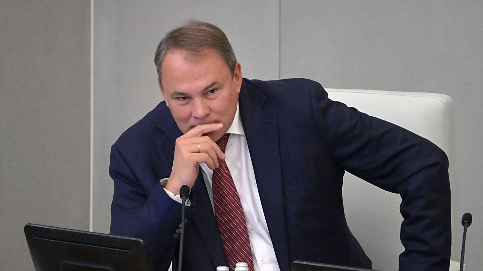 Толстой: преимущества армян в РФ зависят от союзничества Москвы и Еревана