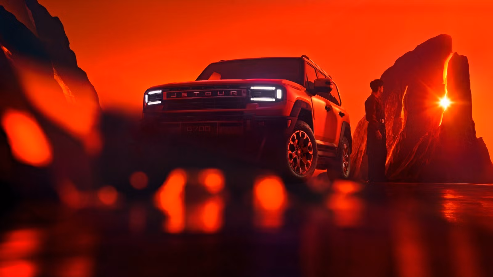 The Limousine That Climbs Rocks: Inside the G700’s Design Advantage