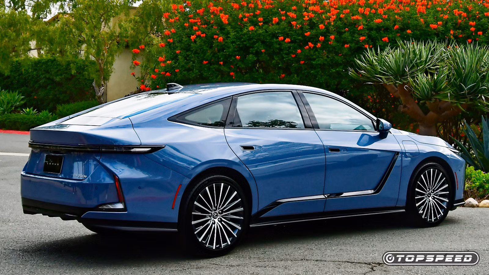 2026 Lexus ES First Drive: A Crossover Sedan Redefines Luxury