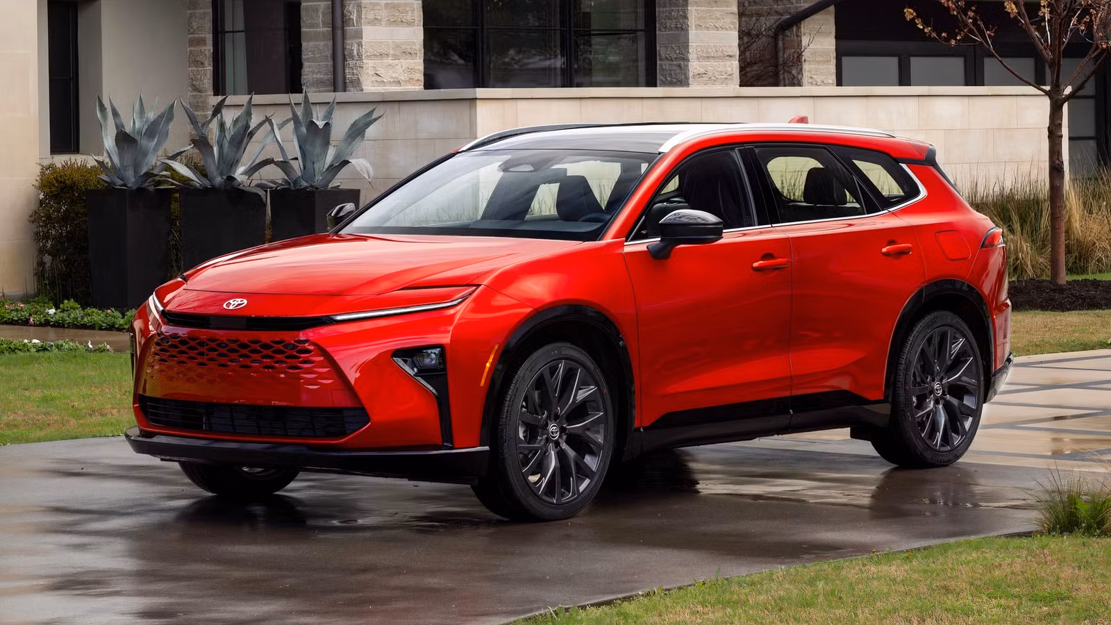2025 Toyota Crown Signia: A Premium Lexus Alternative