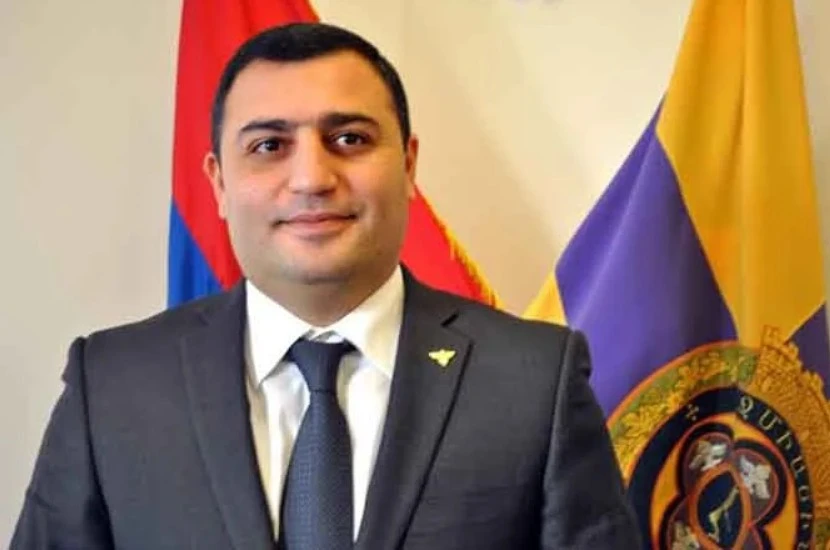 Էջմիածնում տեղի ունեցած վեճի արդյունքում հիվանդանոց տեղափոխվածը Մանվել Գրիգորյանի որդի Կարեն Գրիգորյանի տղան է