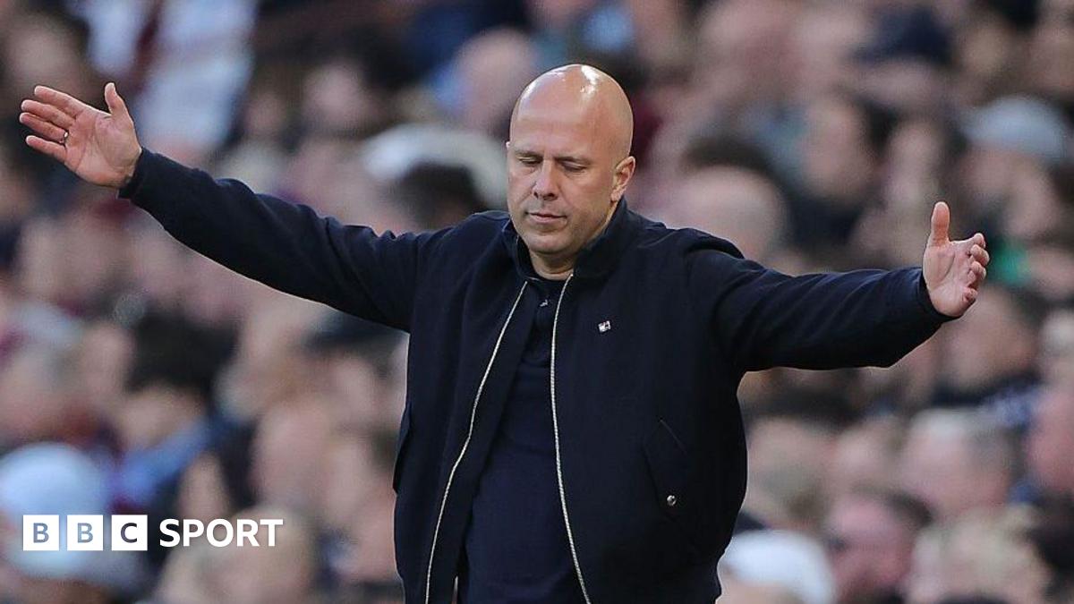 Liverpool sack head coach Slot