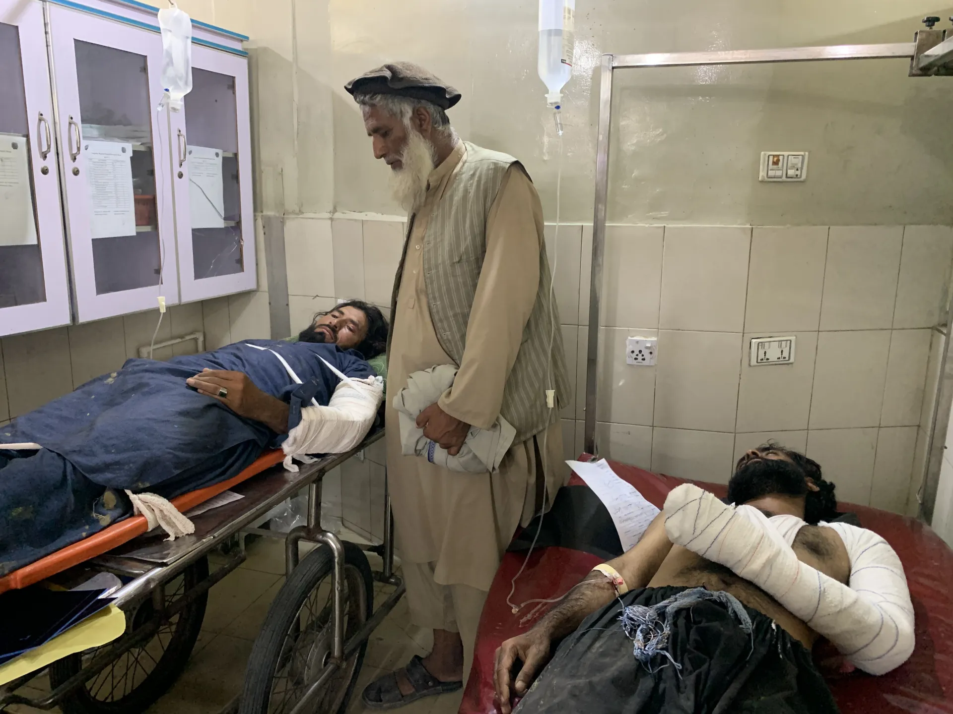 Truck carrying Afghan returnees from Pakistan flips on highway, killing 18