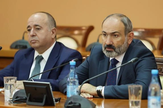 Փաշինյանը նախապես տեղյակ է եղել պատերազմի մասին. Արշակ Կարապետյանը հատվածներ է հրապարակել իրենց նամակագրությունից