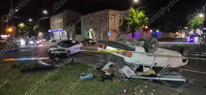 Վանաձորում բախվել են «BMW»-ն և «ԳԱԶ 31029»-ը․ կա 4 վիրավոր