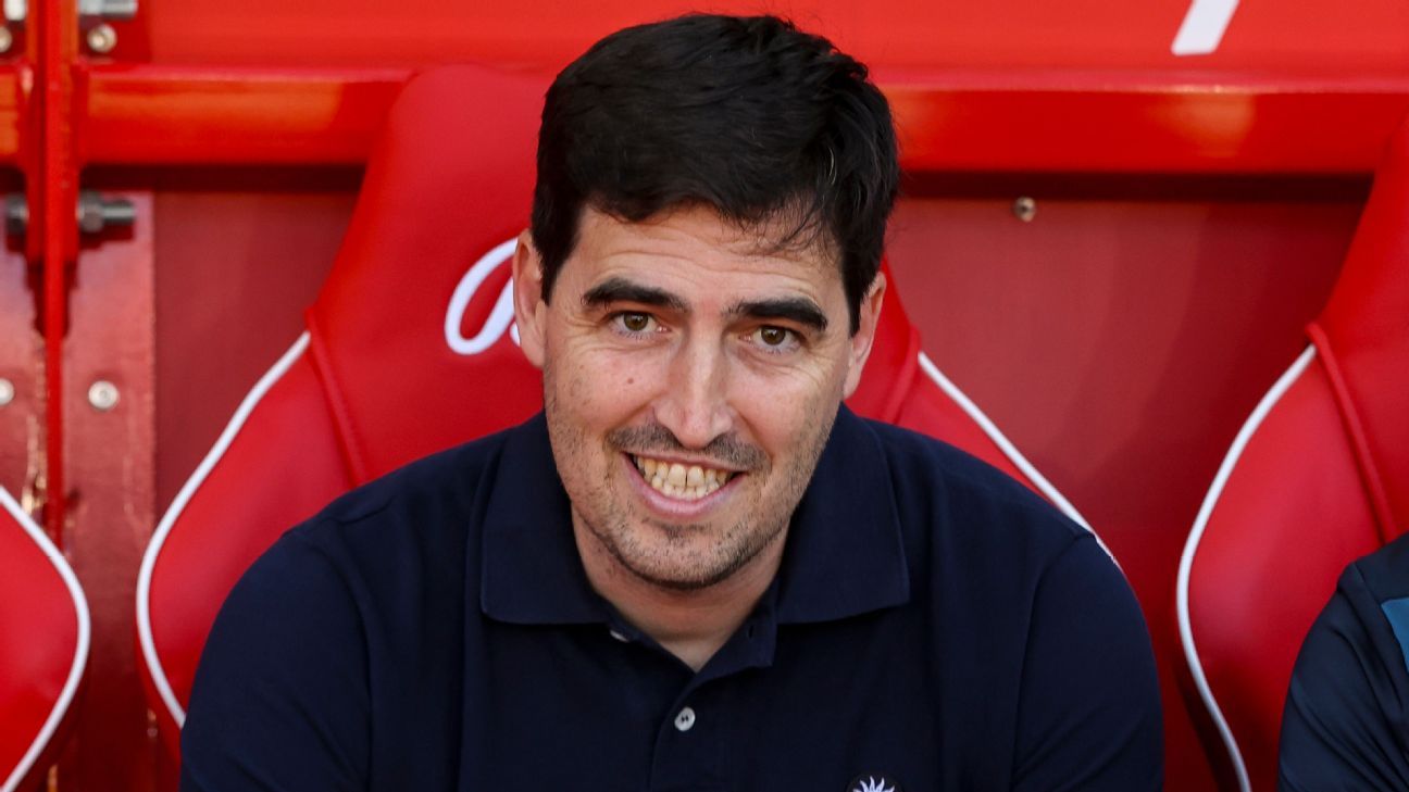 Sources: Liverpool to open talks with Iraola