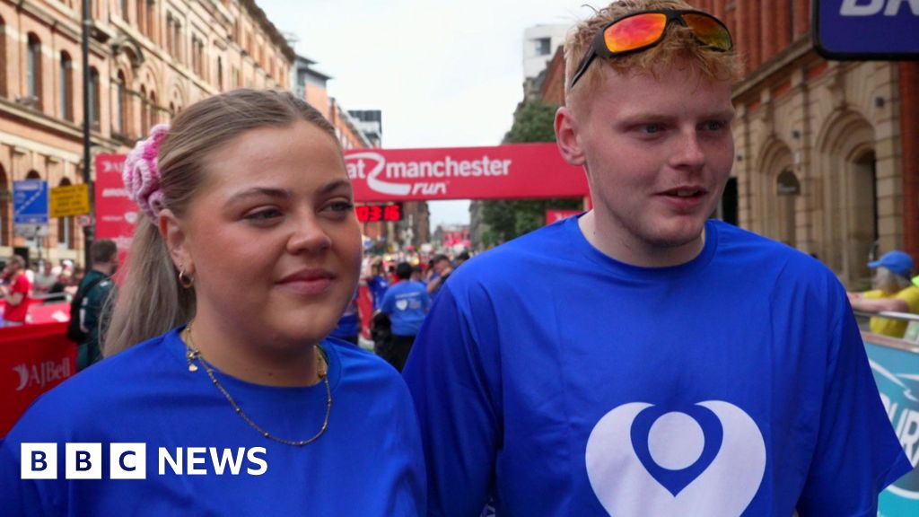 About 40,000 take part in Great Manchester Run