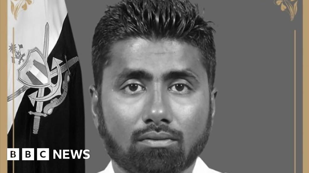 Rescue diver dies during search for bodies of Italians who drowned in Maldives caves