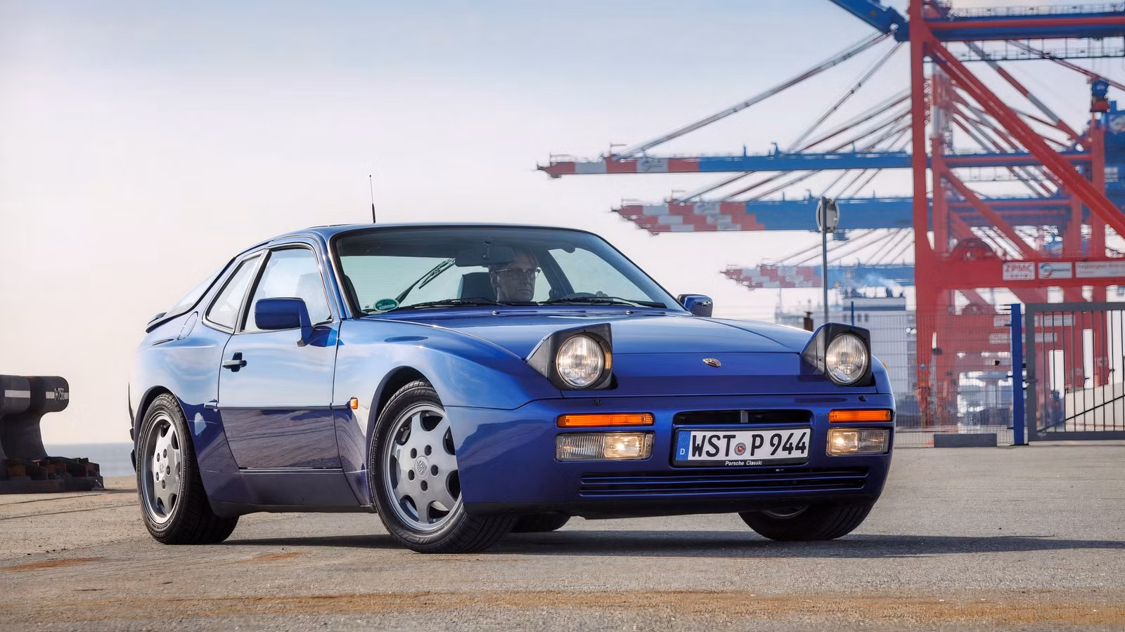 Porsche 944: The Affordable Classic Sports Car Guide (1982-1991)