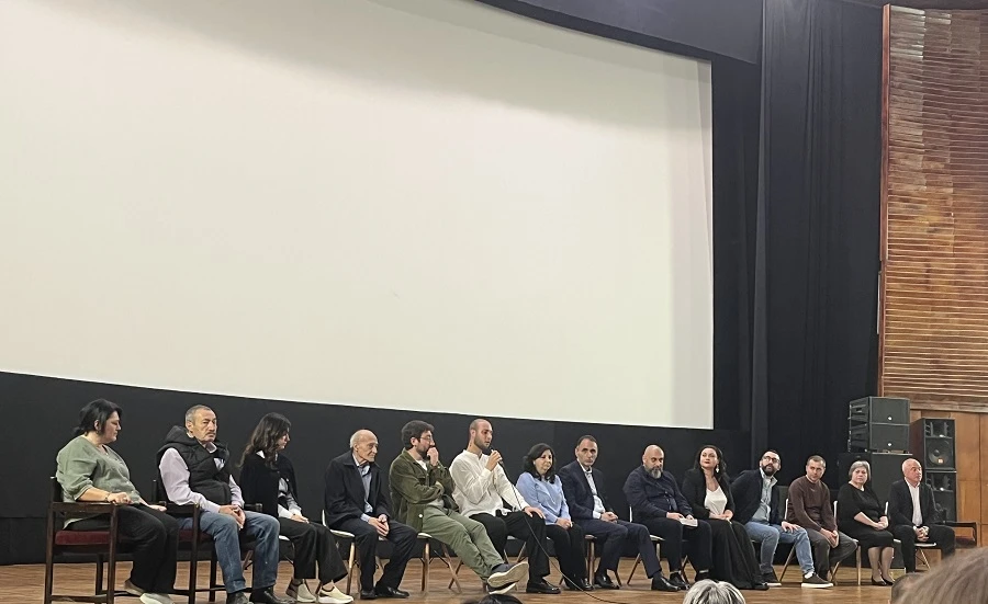 «Ծիծեռնակն այլևս չի ուզում հեռանալ». Երևանում տեղի է ունեցել Արցախի և բռնի տեղահանված արցախցիների մասին վավերագրական ֆիլմի պրեմիերան