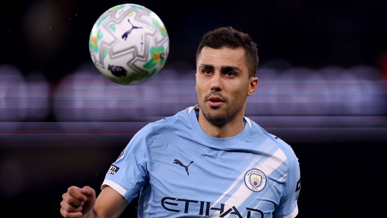 Transfer rumors, news: Mourinho wants Man City's R...