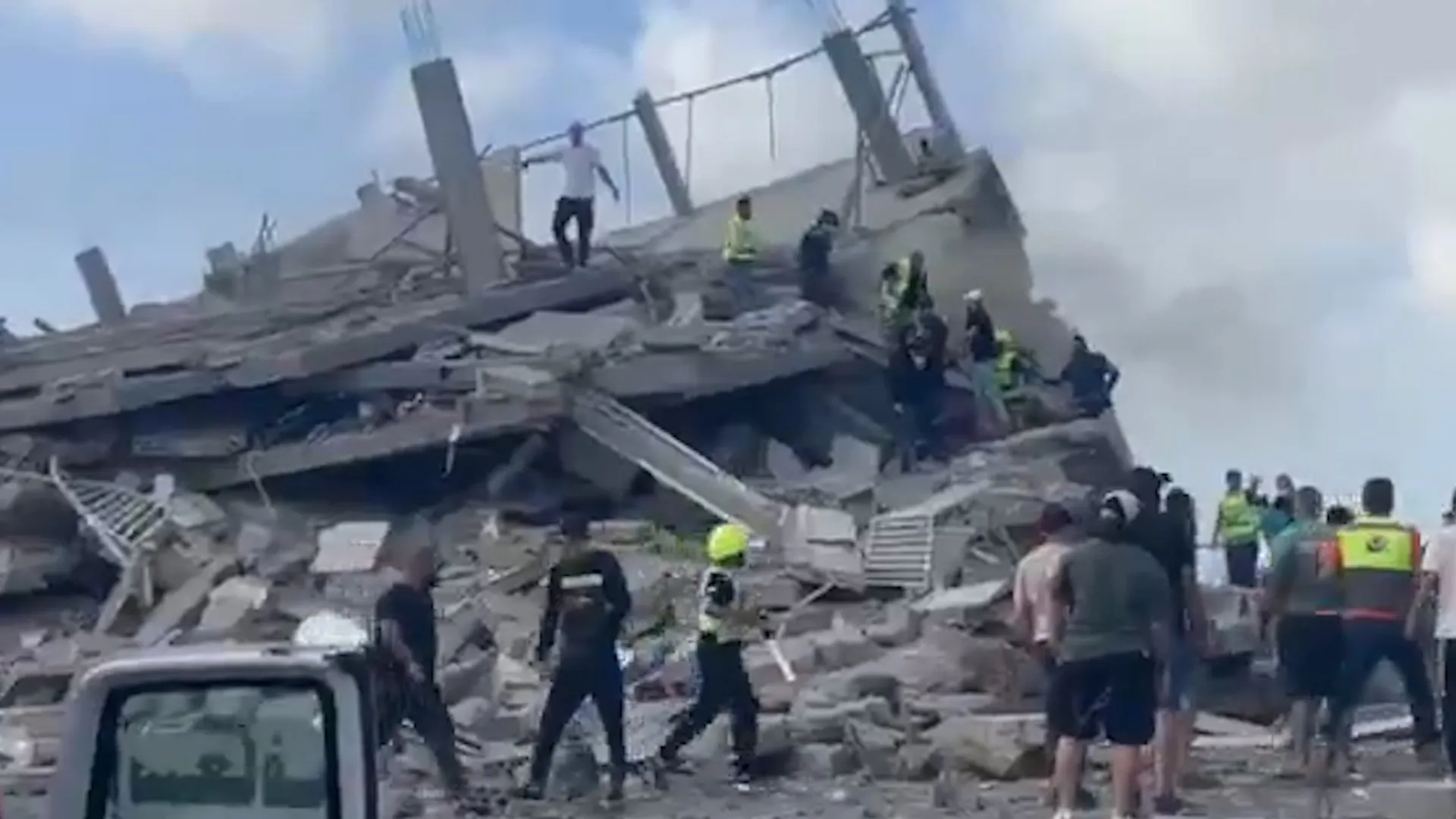 New wave of Israeli strikes pound Lebanon despite ceasefire