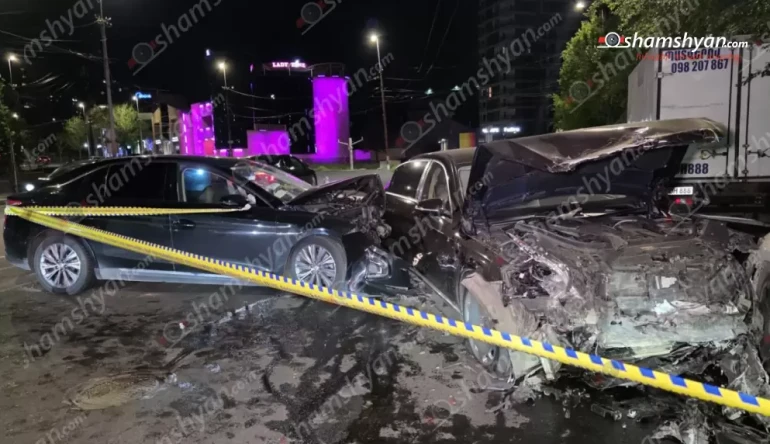 Դավիթ Անհաղթ զբոսայգու մոտ բախվել են Mercedes Maybach-ը և Hongqi-ն․ վերջինս բախվել է կայանված «Toyota»-ին․ կան տուժածներ