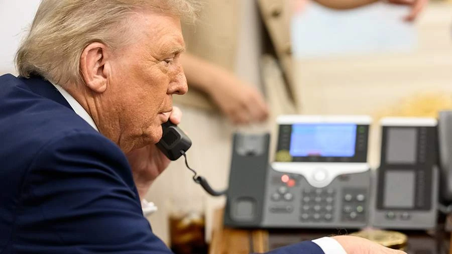 Reporter informs about Trump-Netanyahu phone call on Iran