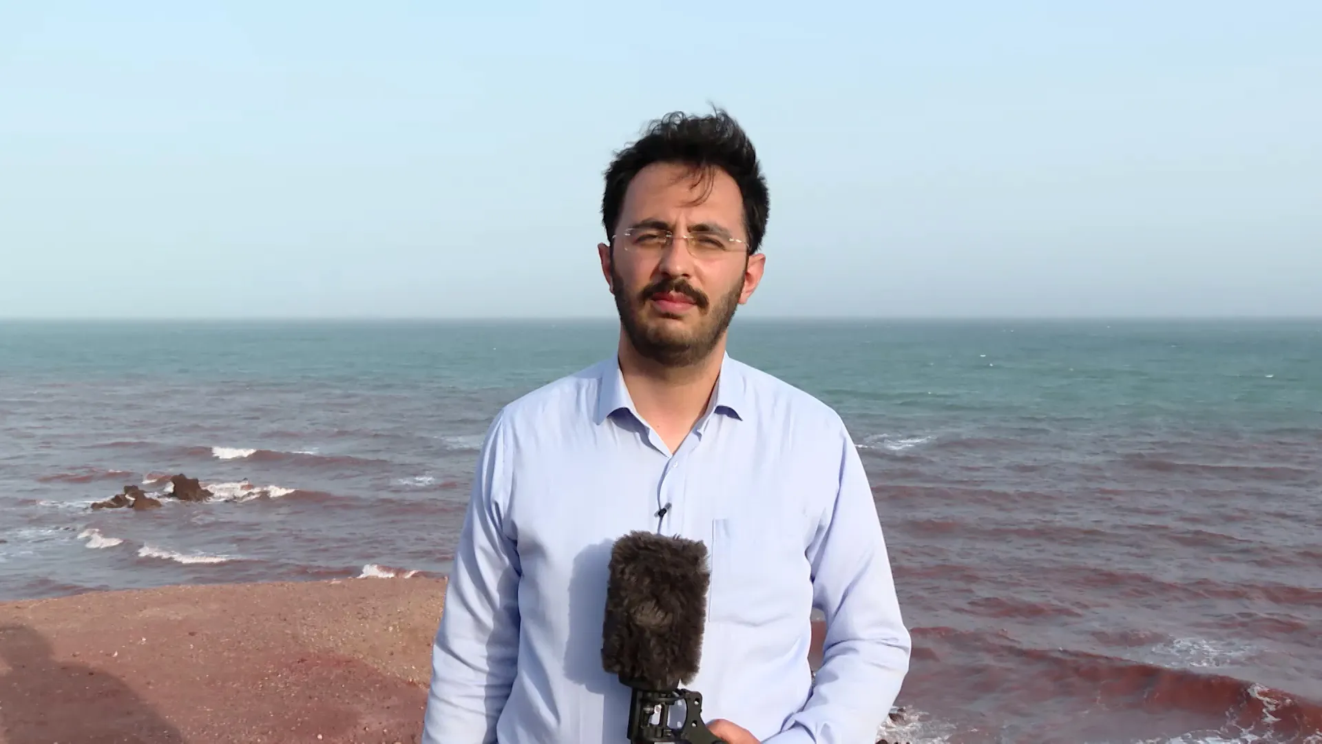 Al Jazeera reports from Hormuz Island as Iran says it controls the strait