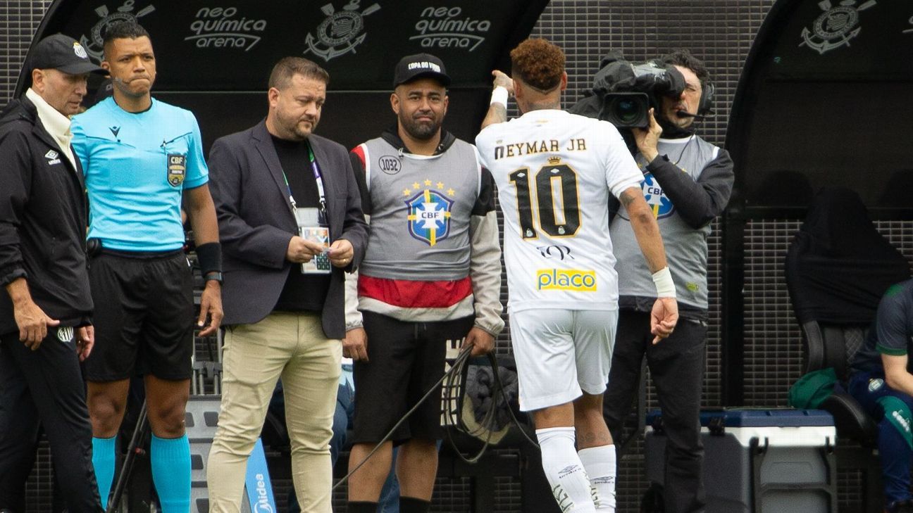 Neymar fumes after wrongly being subbed off