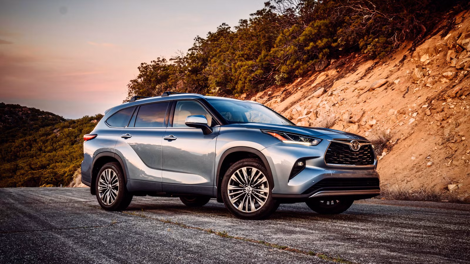 2026 Toyota Highlander Review: Reliability, Pricing & Features