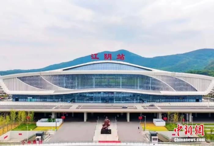 古今“驴友”大PK，谁才是狠人？