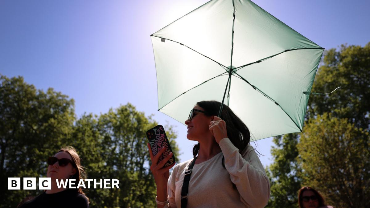 Is there a late spring heatwave on the way?