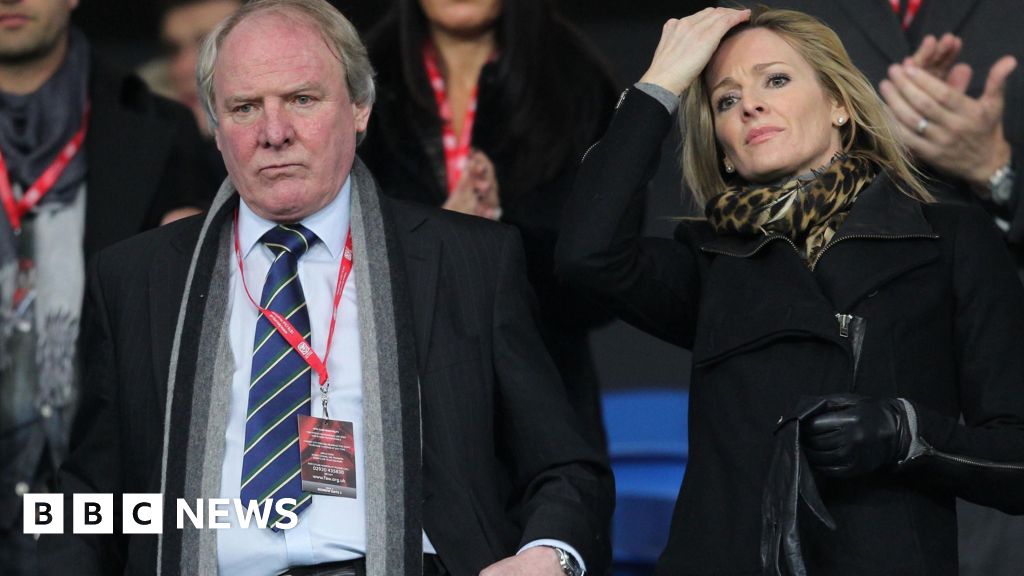 Gabby Logan on her final moments with football legend dad Terry Yorath