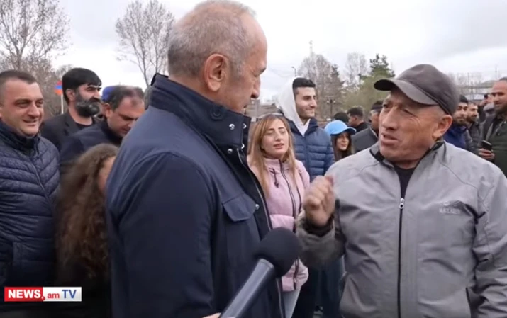 Կարմիր վարդեր՝ նահատակված Հերոսների հուշահամալիրին․ «Հայաստան» դաշինքի ներկայացուցիչները հանդիպում են անցկացնում Աշոցքի բնակիչների հետ