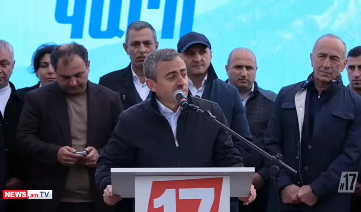 Երբեմն մտածում եմ, որ Հեյդար Ալիևը երկու որդի է ունեցել՝ Իլհամը և Նիկոլը. Իշխան Սաղաթելյան