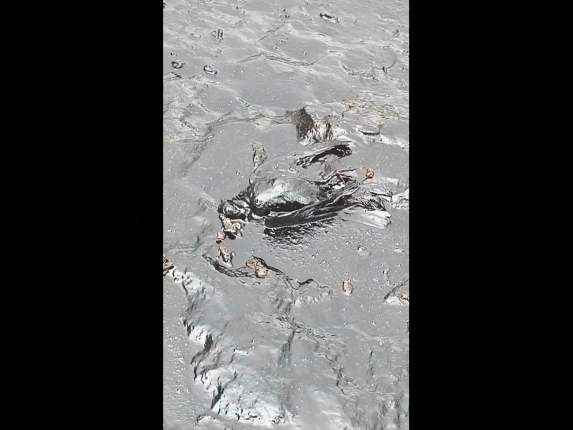 Video shows oil spill on Iranian island after refinery attack last month