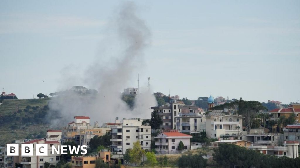 Lebanon says 19 killed in Israeli air strikes