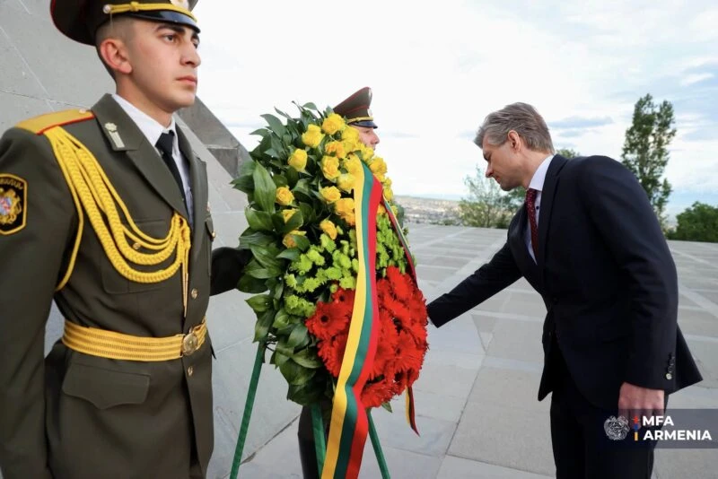 Lithuania FM commemorates Armenian Genocide victims