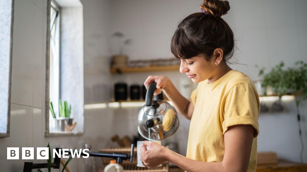Inflation falls to 2.8% but is expected to rise from here
