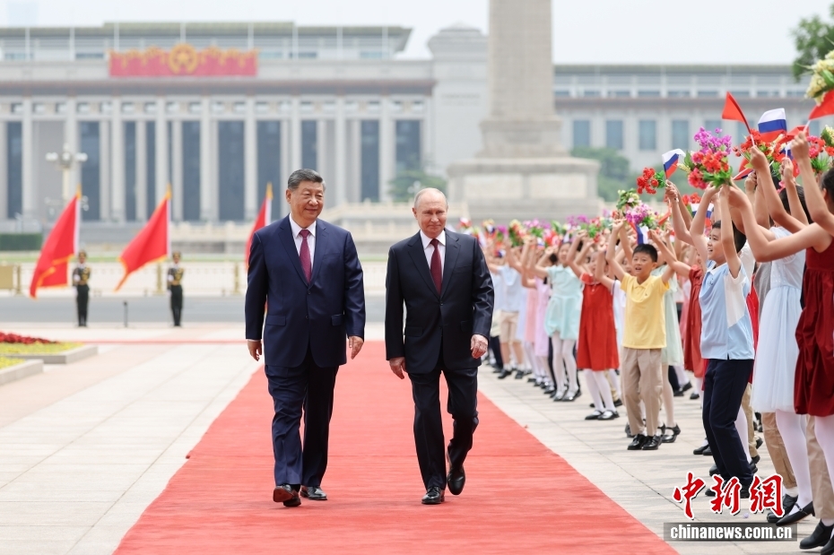 习近平同俄罗斯总统普京会谈