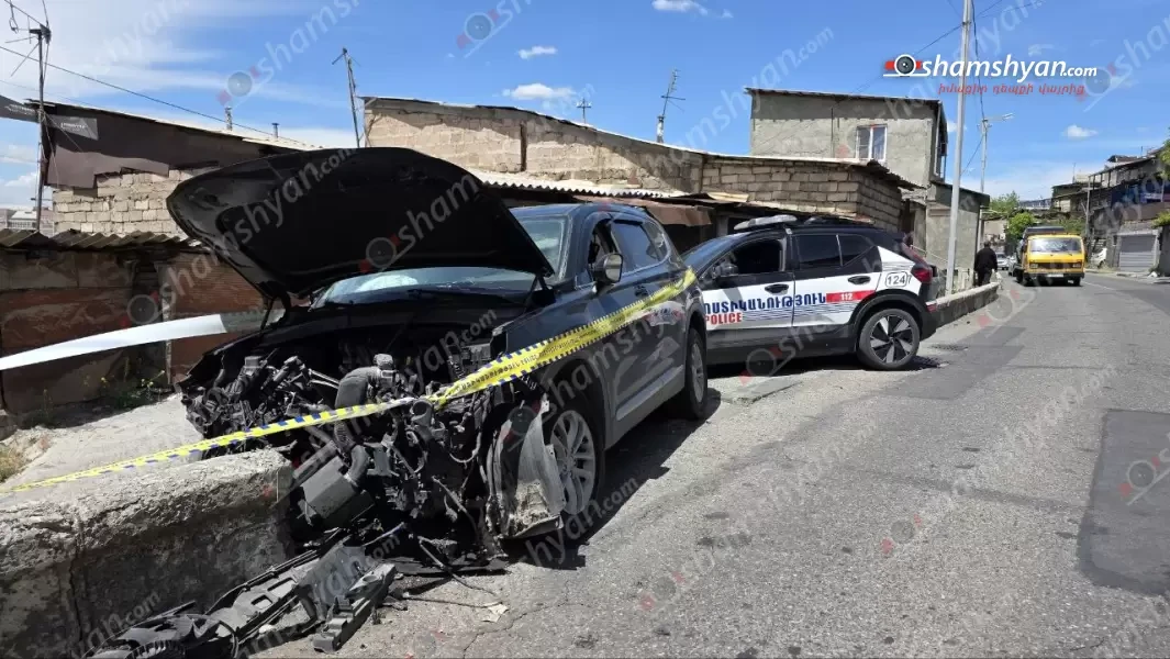 Սարալանջի ճանապարհին Hyundai Santa FE-ն բախվել է բաժանարար գոտու բետոնե պատնեշին. կան վիրավորներ