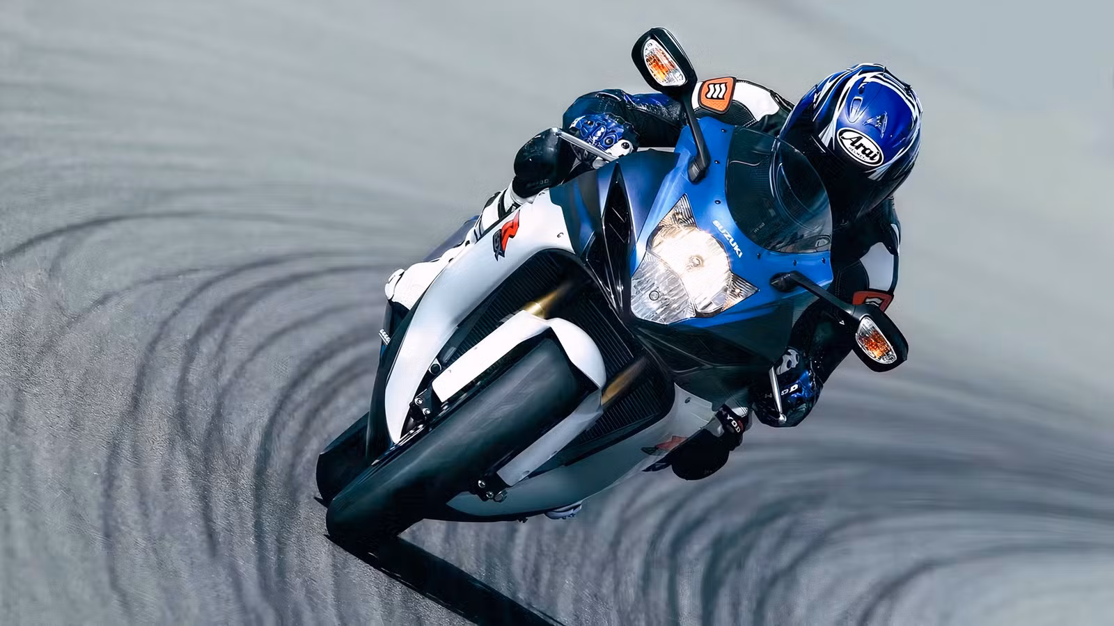 The Japanese Sports Bike That Makes Liter Bikes Feel Excessive