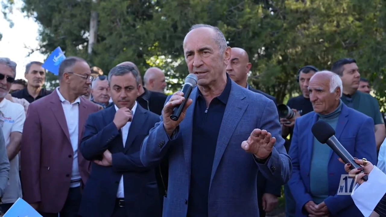 Ադրբեջանի օկուպացրած Հայաստանի ինքնիշխան տարածքի 200 քառակուսի կիլոմետրը պետք է վերադարձվի. Քոչարյան