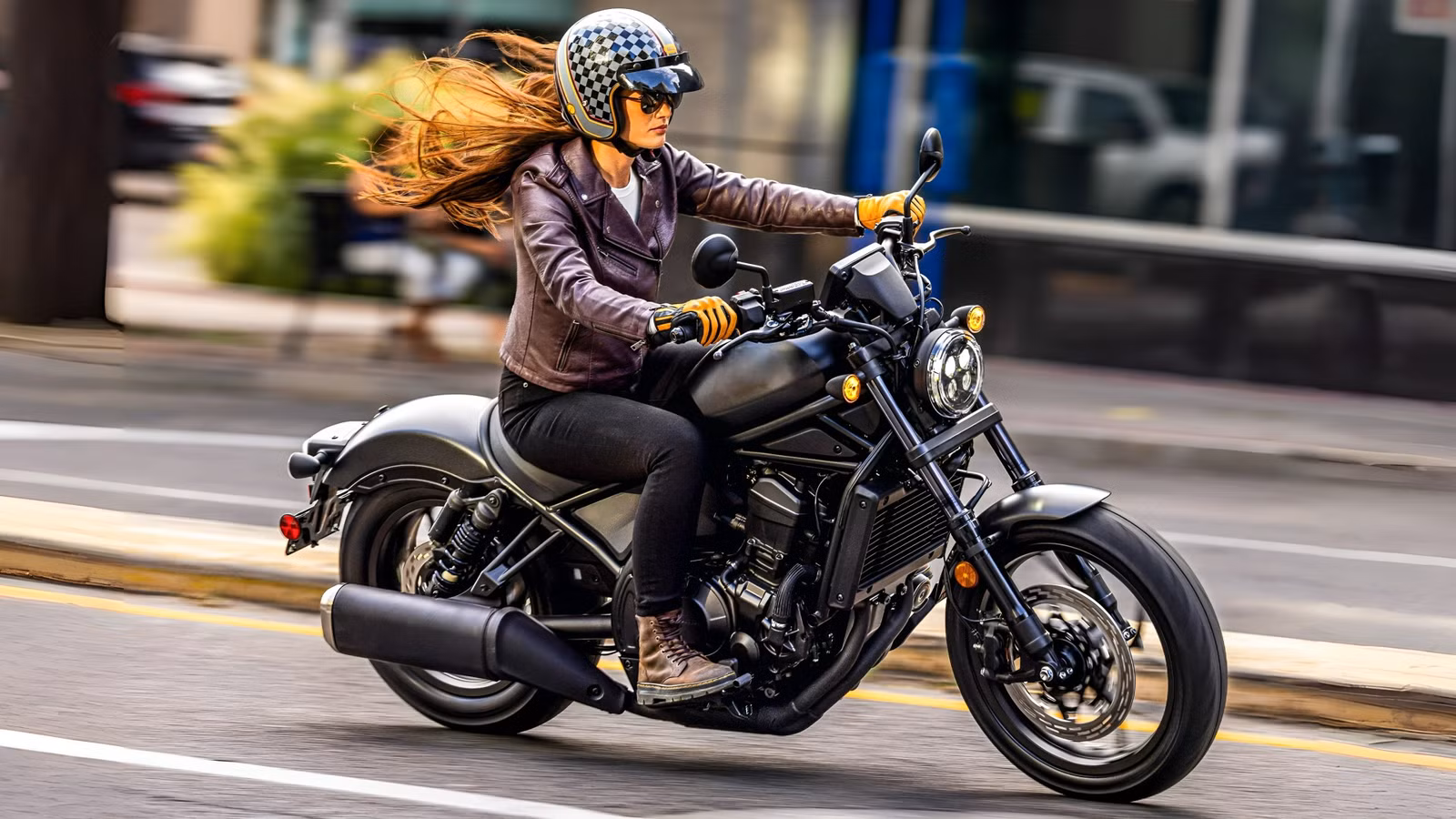 The Modern Cruiser That Nails Style, Stability, And Street Manners