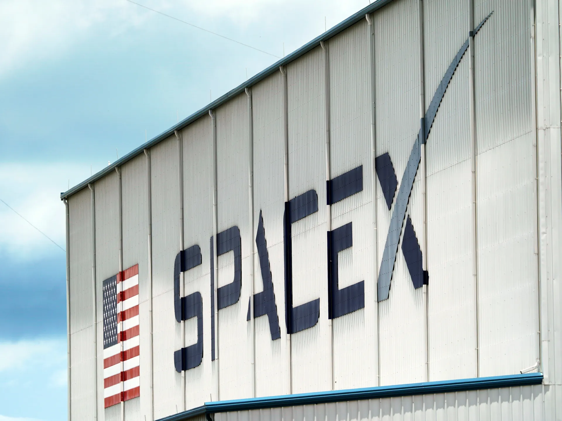 Elon Musk’s SpaceX unveils filing for blockbuster IPO